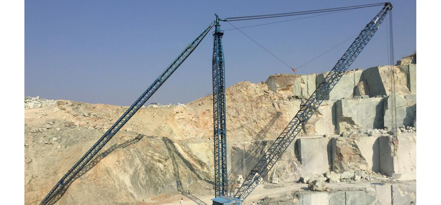 50 MT Load Capacity Derrick Crane