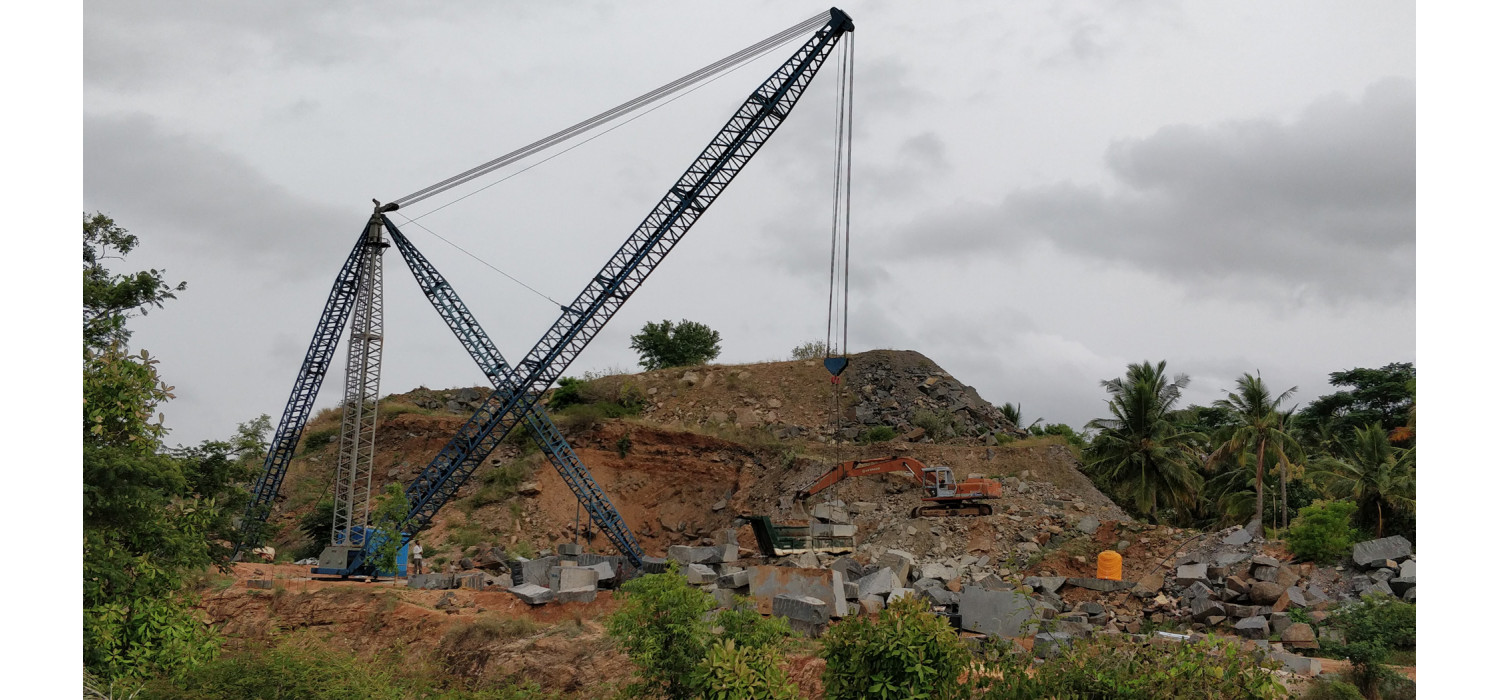 60 MT Load Capacity Derrick Crane